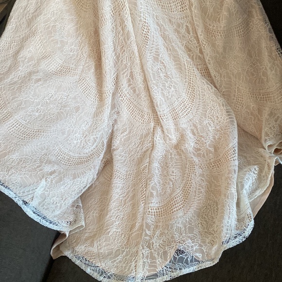 NEW TULAROSA X REVOLVE BOHO IVORY LACE LONGSLEEVE WEDDING DRESS GOWN 4 - Picture 15 of 17